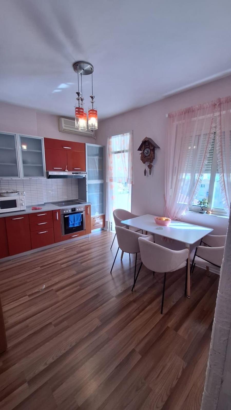 شقة Cozyflat In The Middle Of تيرانا المظهر الخارجي الصورة