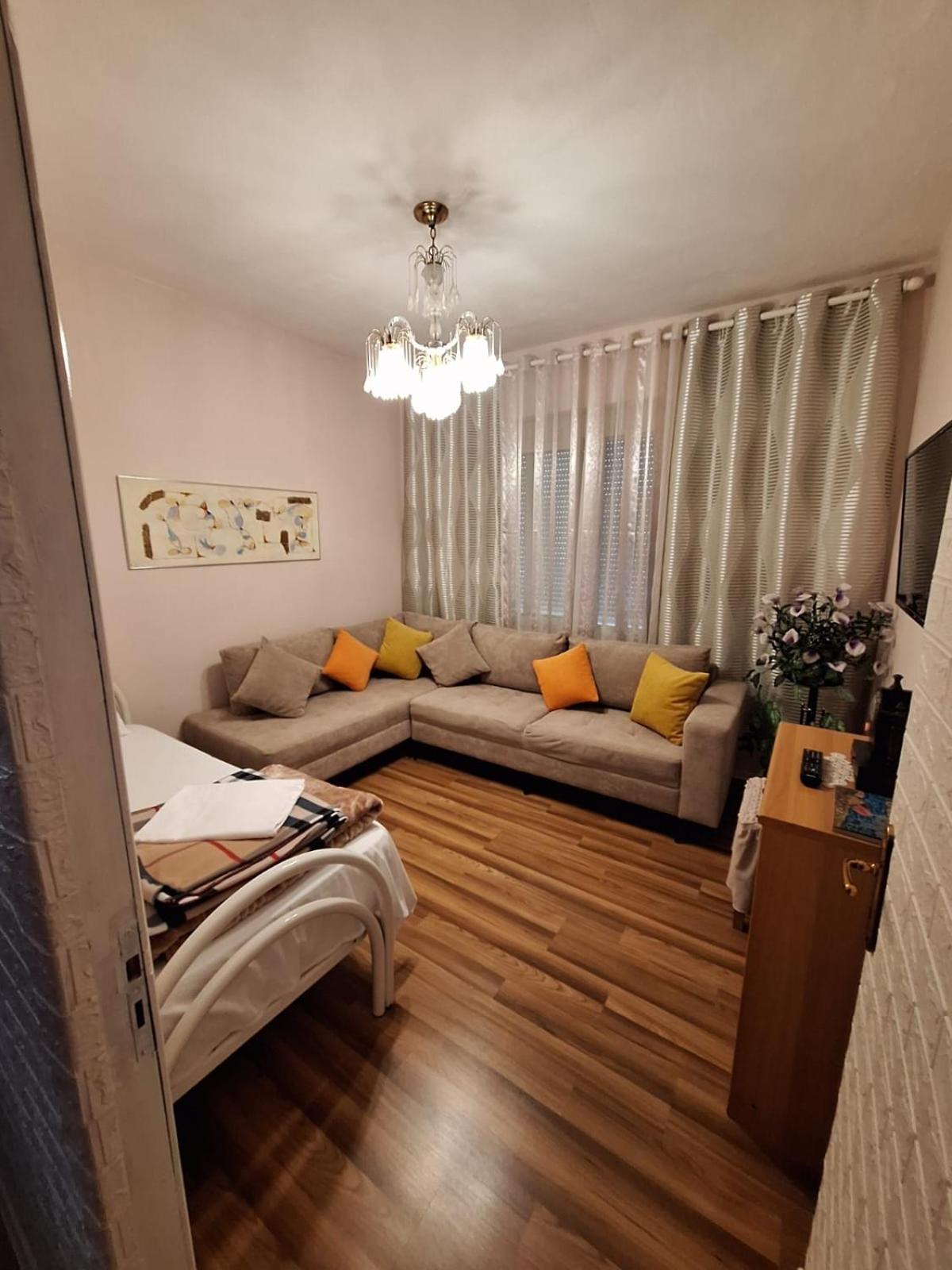 شقة Cozyflat In The Middle Of تيرانا المظهر الخارجي الصورة